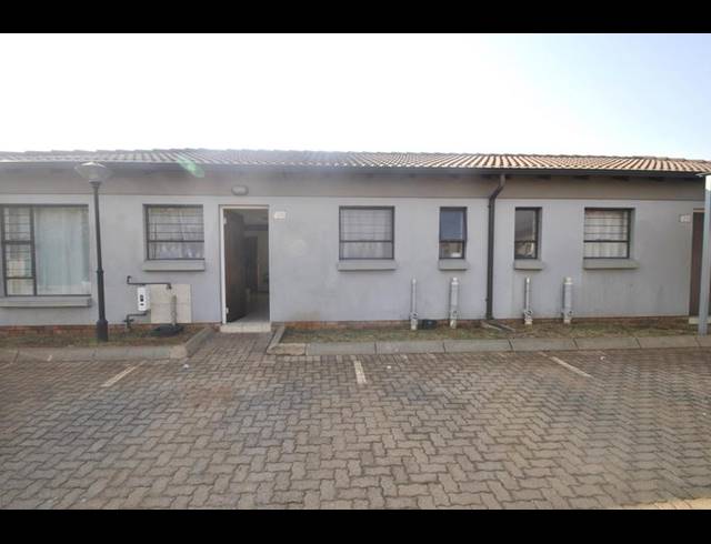 3 BEDROOM SIMPLEX FOR SALE IN DAWN PARK